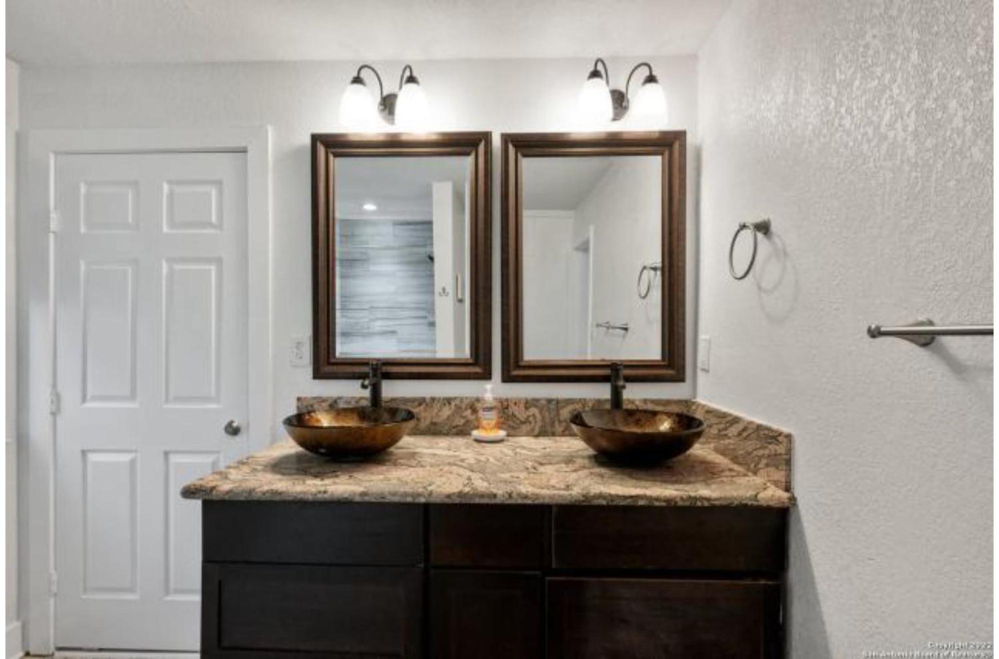 Experience Serenity In A 4Br3Ba Downtown Home San Antonio Exterior photo